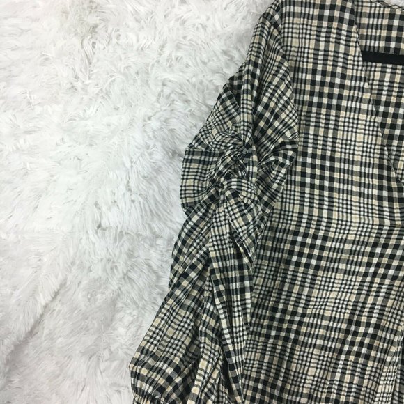 ZARA Basic Plaid Black and White Ruched Sleeves Shirt Size M New - Picture 3 of 7